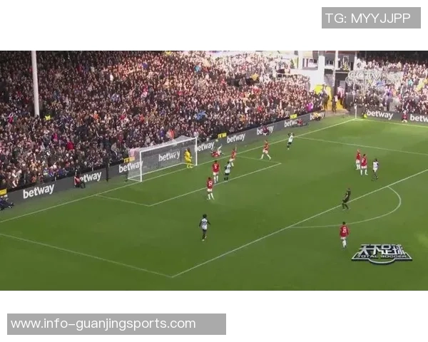 曼联传奇重现天下足球舞台激情再燃球迷热血沸腾 曼联传奇重现天下足球舞台激情再燃球迷热血沸腾